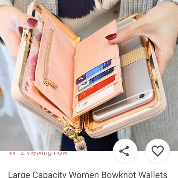 Cellphone/Wallet/Clutch - Picture 3 of 3